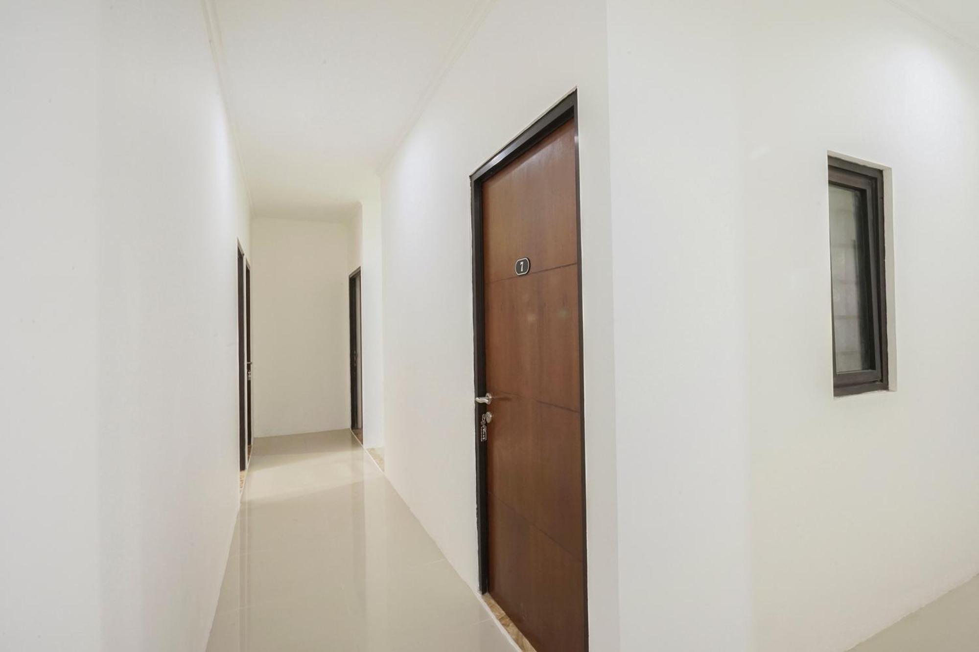 OYO 2183 Cibeureum Residence Bandung Exterior foto